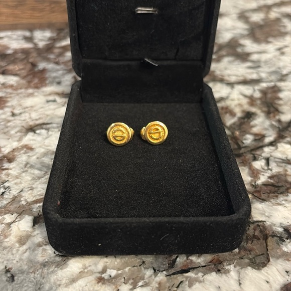 Christian Dior Earrings ( clip) - Picture 2 of 4